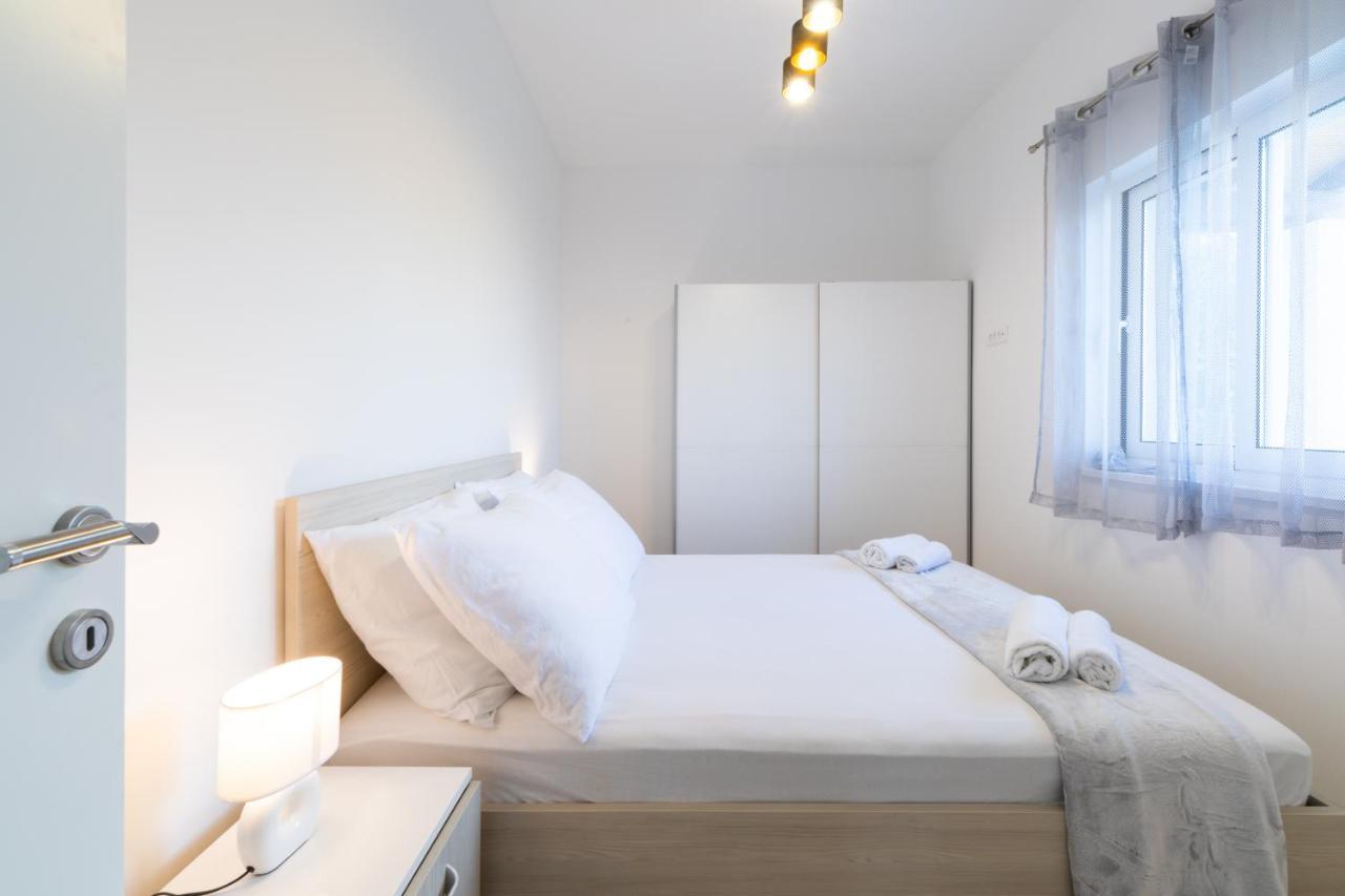 Vila Apartments Marina Blato  Eksteriør billede