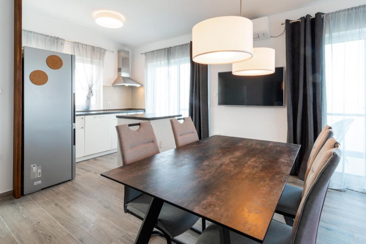Vila Apartments Marina Blato  Eksteriør billede